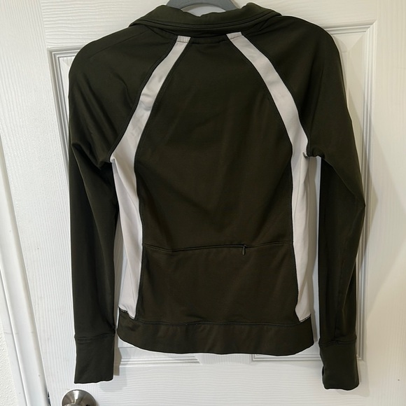 PINK‎ Victoria's Secret Olive and White Turtleneck Sweater - Picture 2 of 5